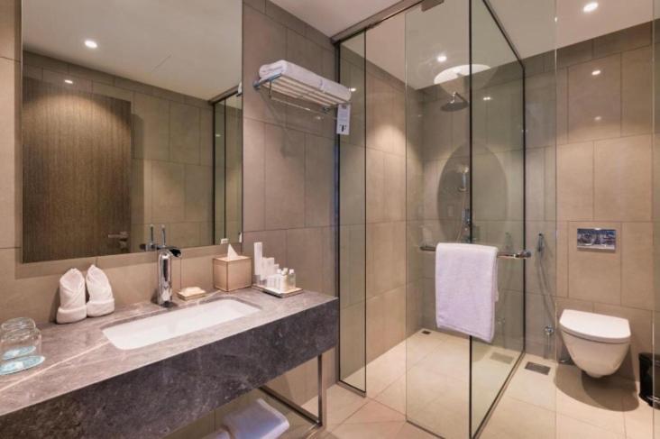 Hanza Tower Lux Jacusi & Sauna & Pool Apartament